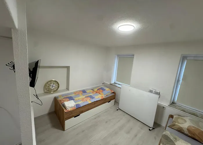 1 Schlafzimmer Apartamento *